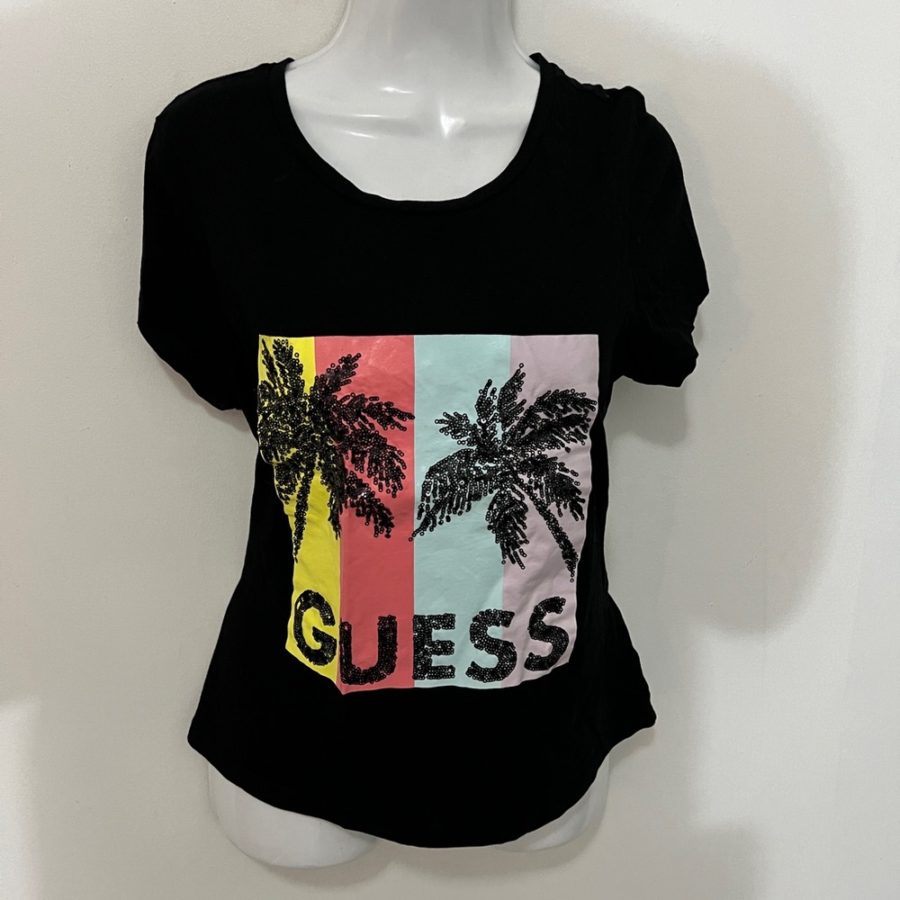 GUESS Black and Yellow Graphic T-Shirt